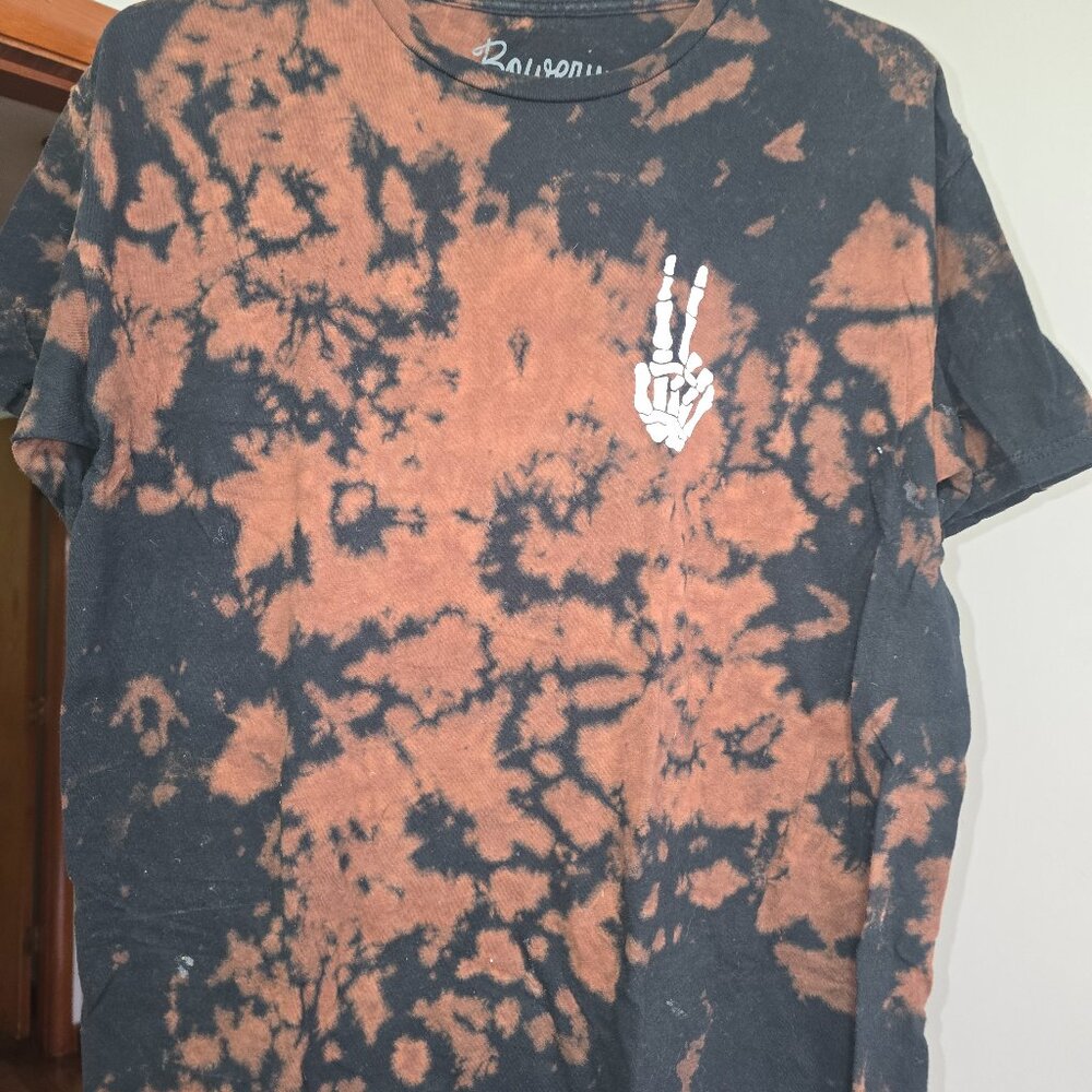 Tie dye skeleton tee